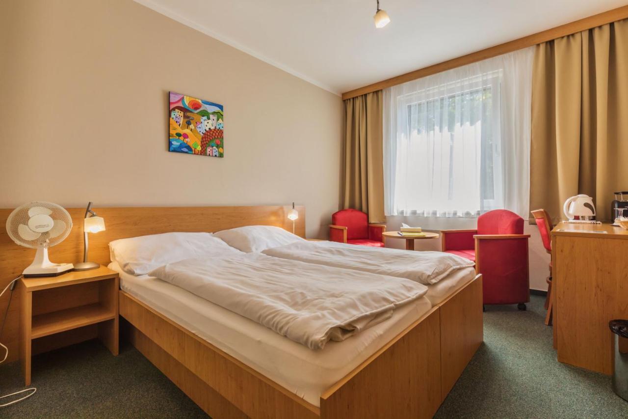 Penzion & Vinny Bar Regio Кийов Экстерьер фото